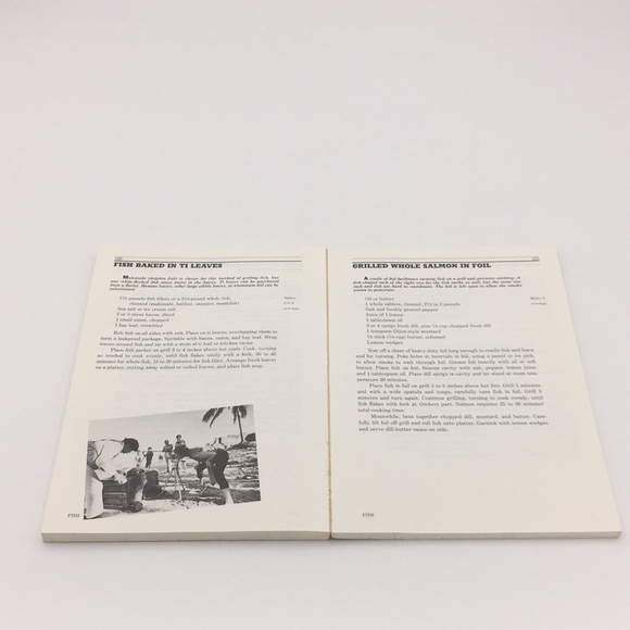 Vintage Barbecued Ribs and Other Great Feeds Cookbook 1985 BBQ by Jeanne Voltz - Picture 8 of 10